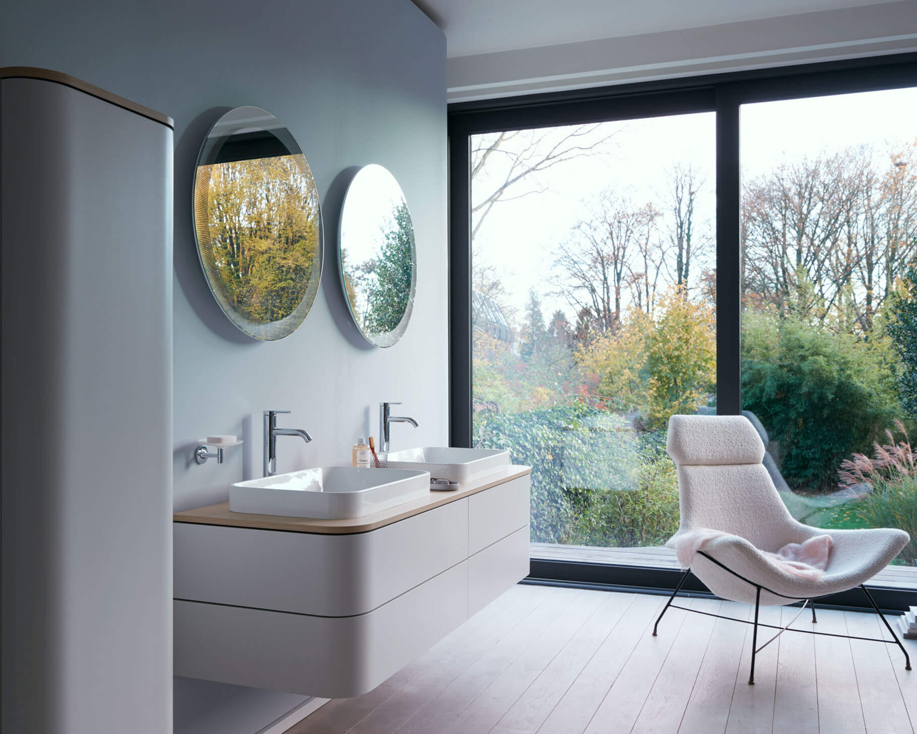 Bathroom with large panoramic window and sink from the Duravit Happy D.2 series