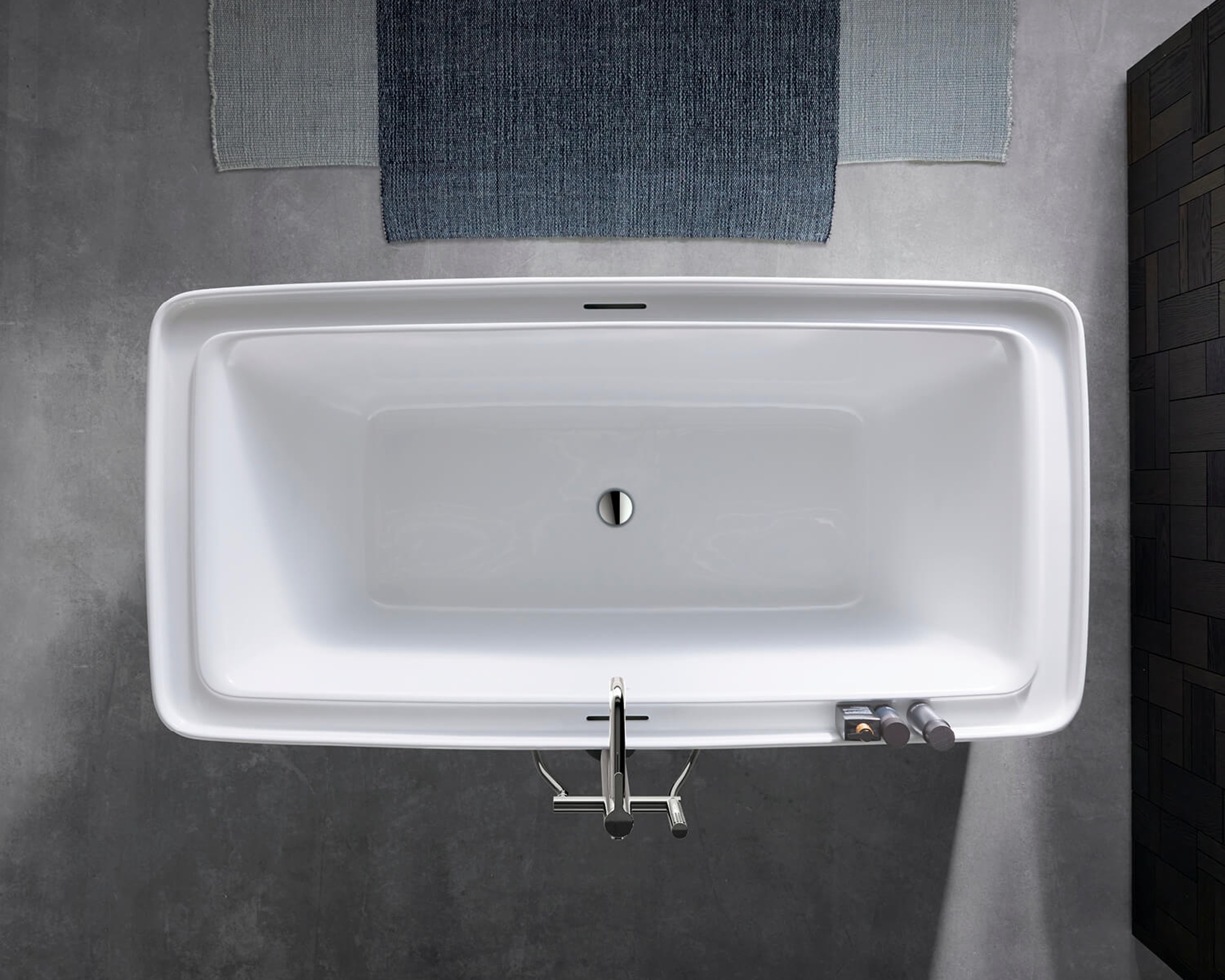 Draufsicht einer Badewanne der Duravit Serie Bento Starck Box