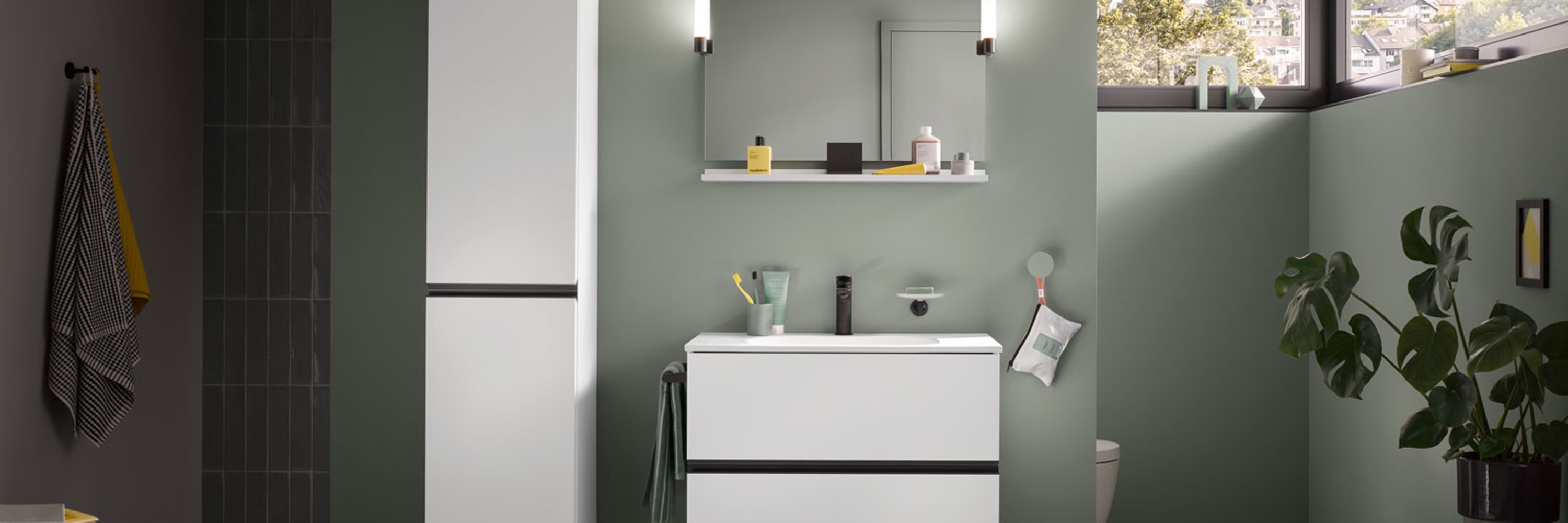 Modern bathroom featuring ceramics and vanities from the Duravit Sivida series