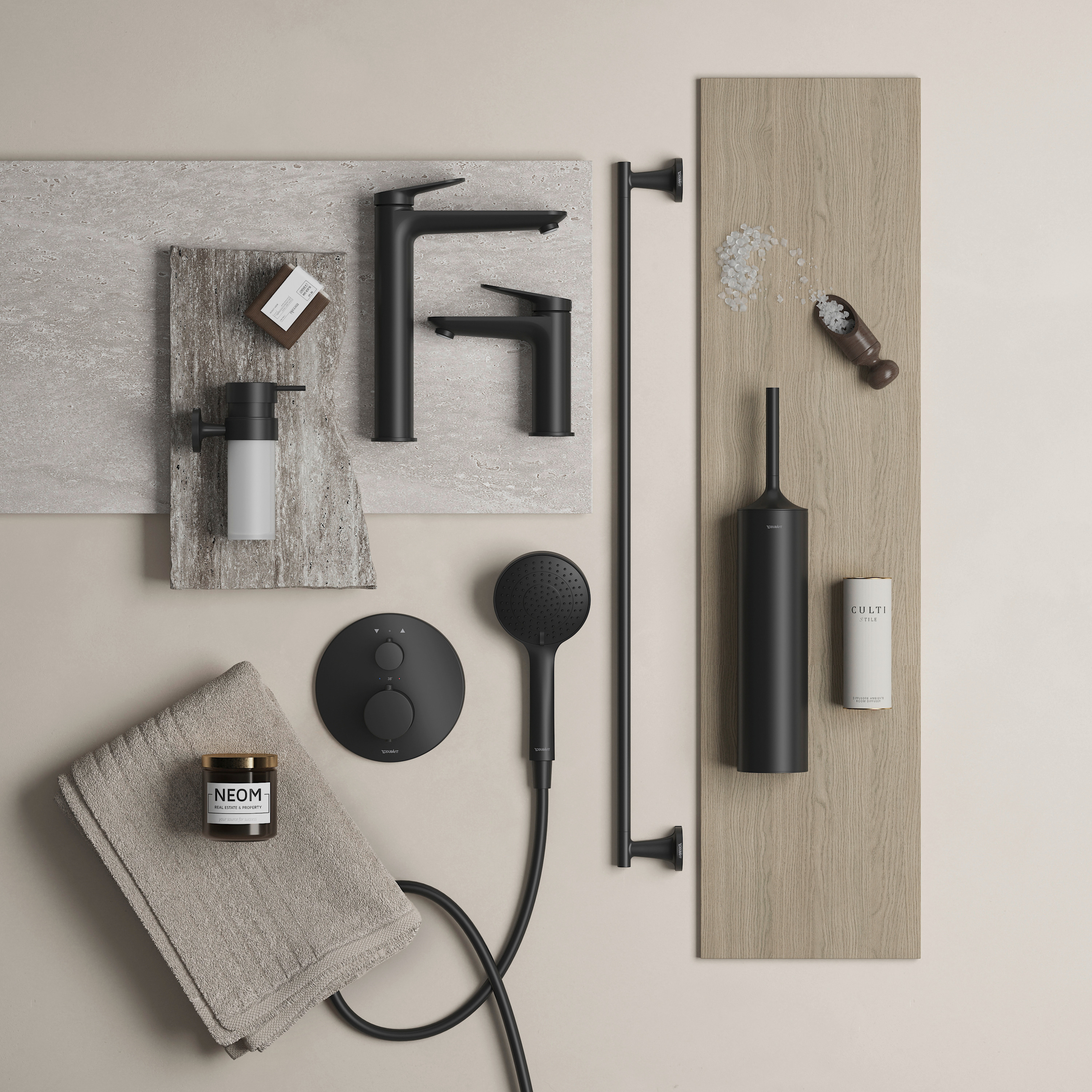 Armaturen und Accessoires in der Oberfläche Schwarz matt von Duravit