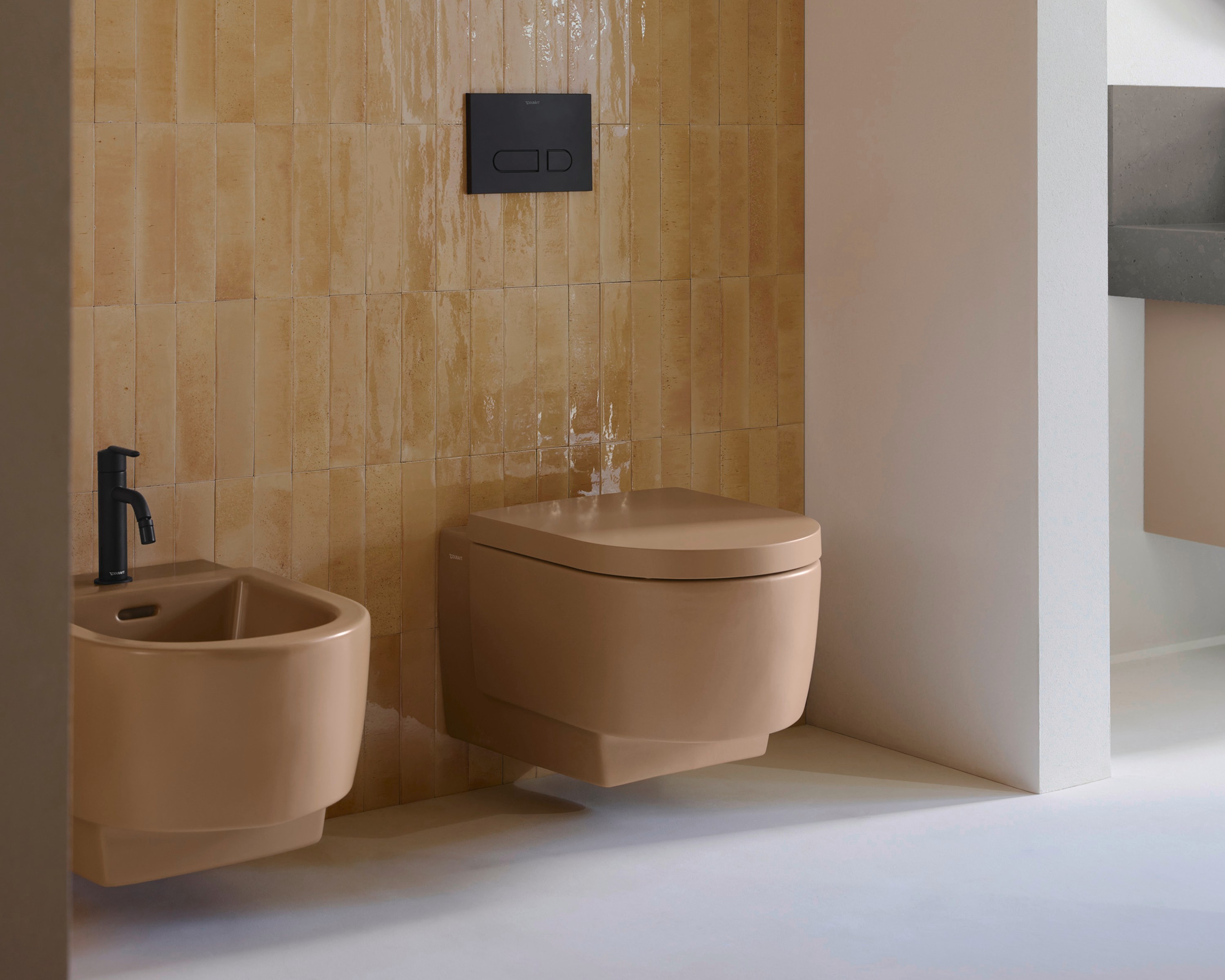 Toilette und Bidet der Serie Balcoon von Duravit