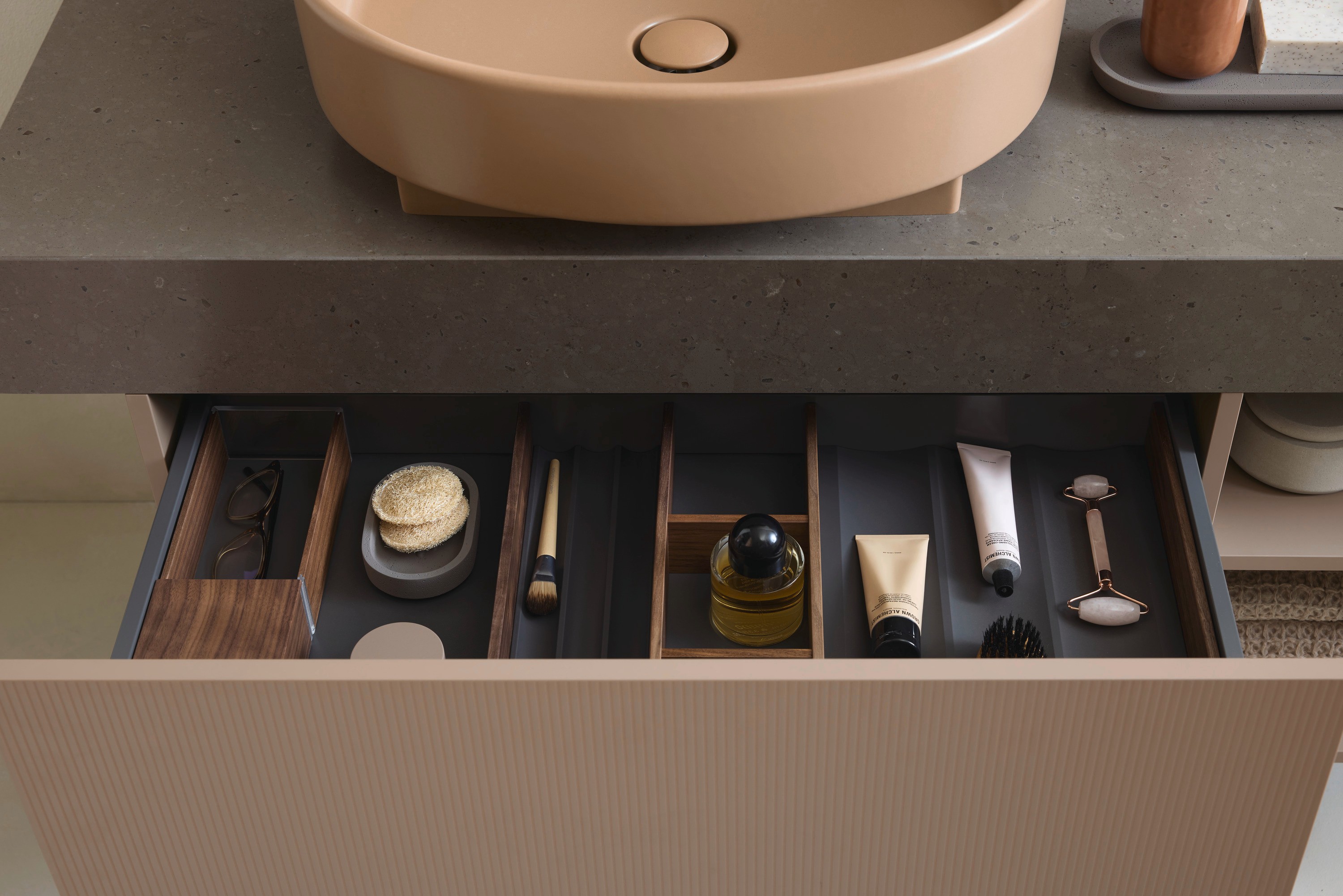 Detailed view of a drawer in a vanity unit from the Duravit Balcoon series
