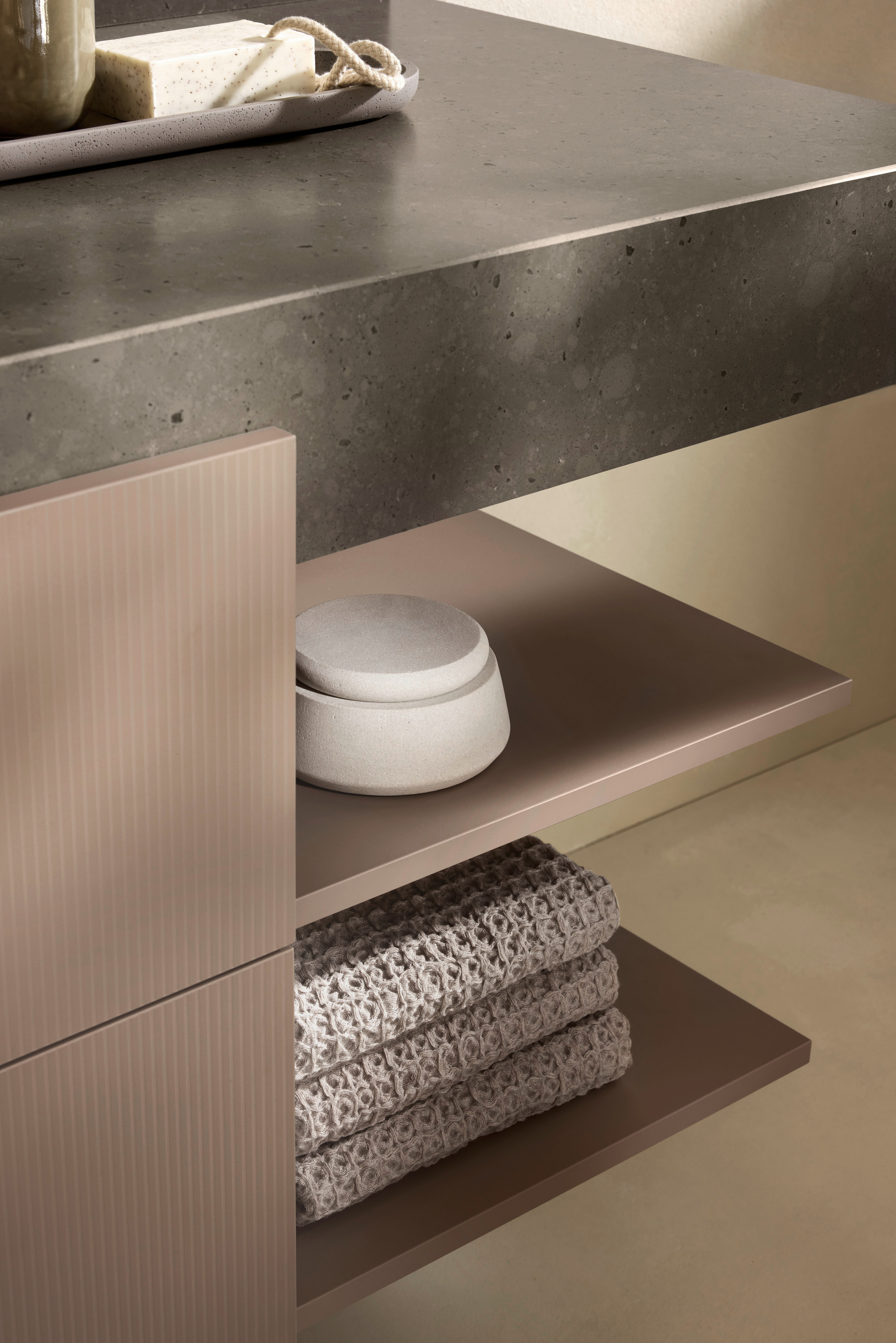 Waschbeckenunterschrank der Serie Balcoon