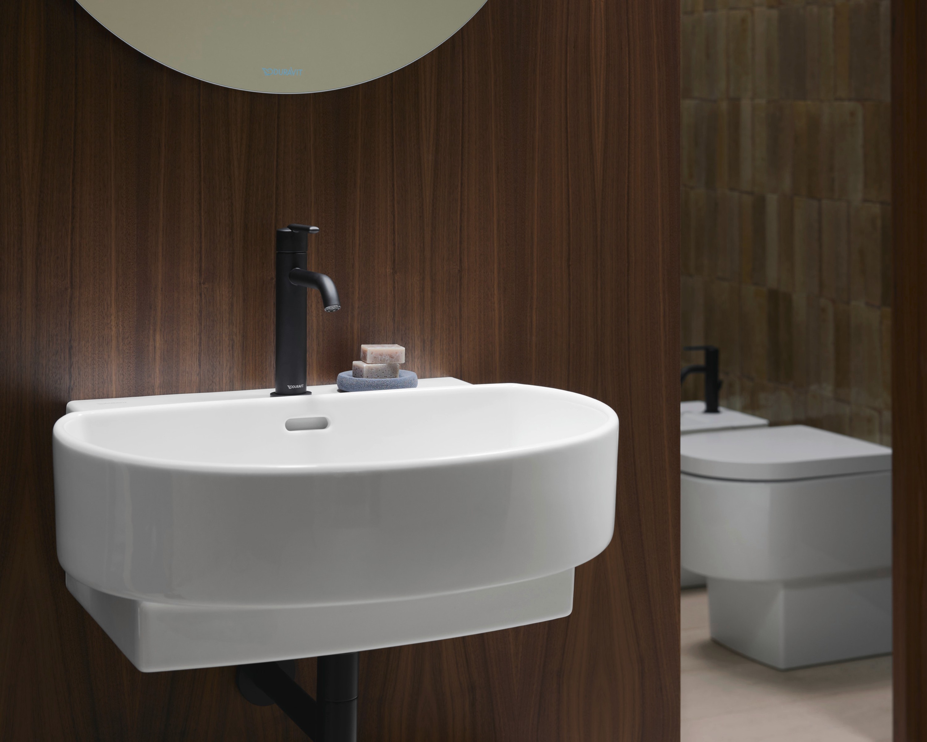 Sink from the Duravit Balcoon series in white