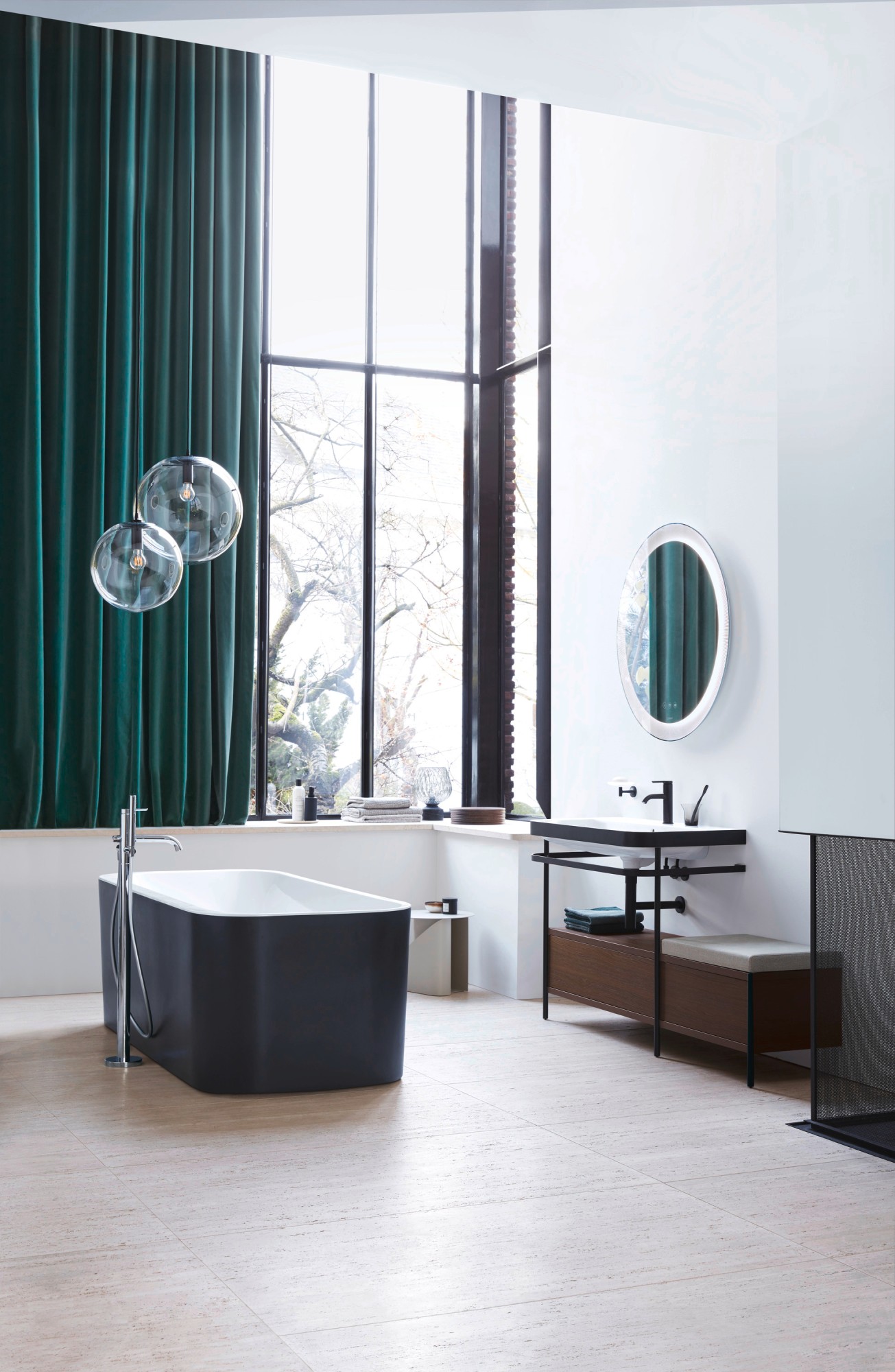 Duravit Happy D.2 freestanding bathtub with bathtub mixer, Happy D.2 metal console with sink and mirror next to it