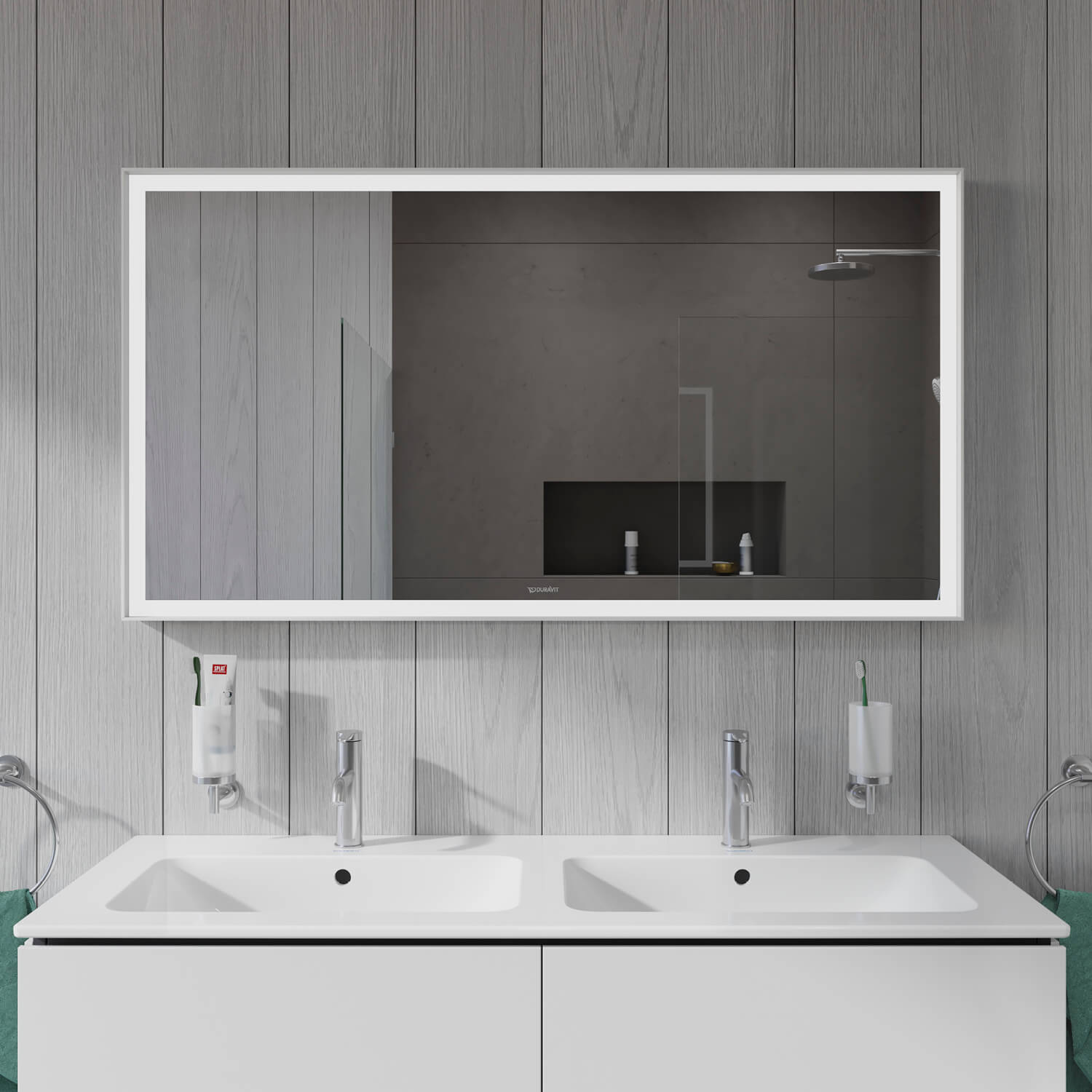 L-Cube Spiegel ideal für großes Familienbad