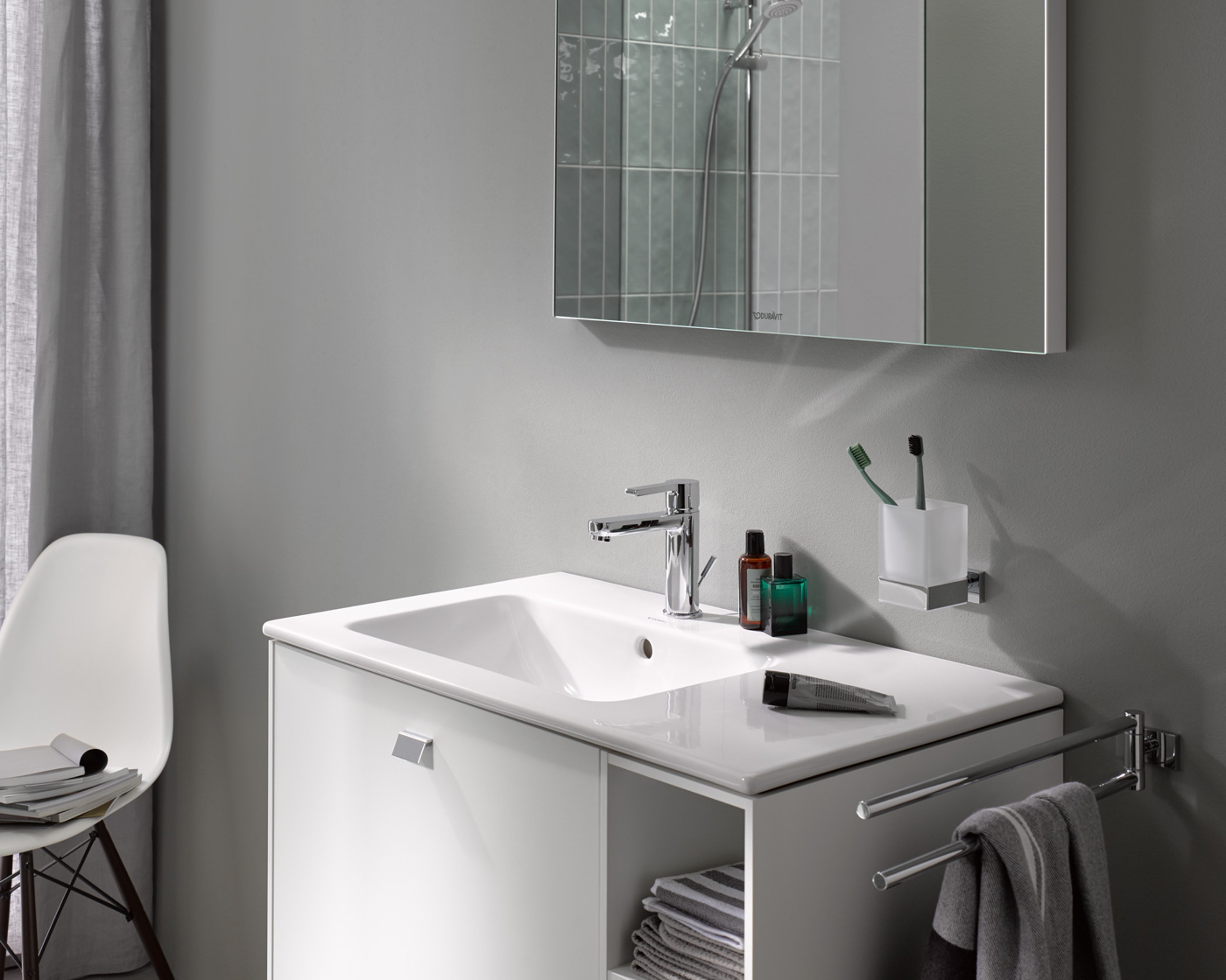 Sink and mirror cabinet from the Duravit ME by Starck series