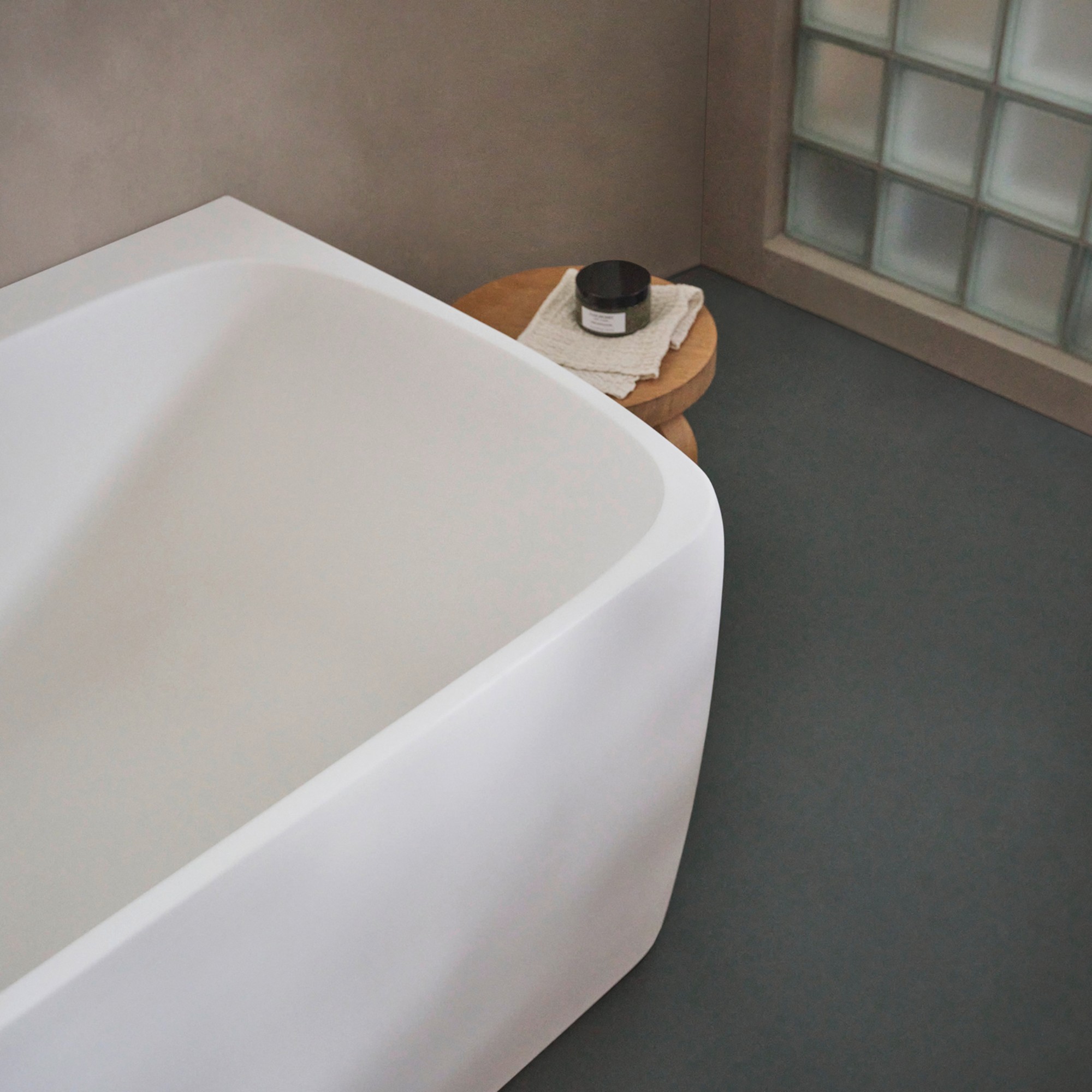 Collection One Bathtub