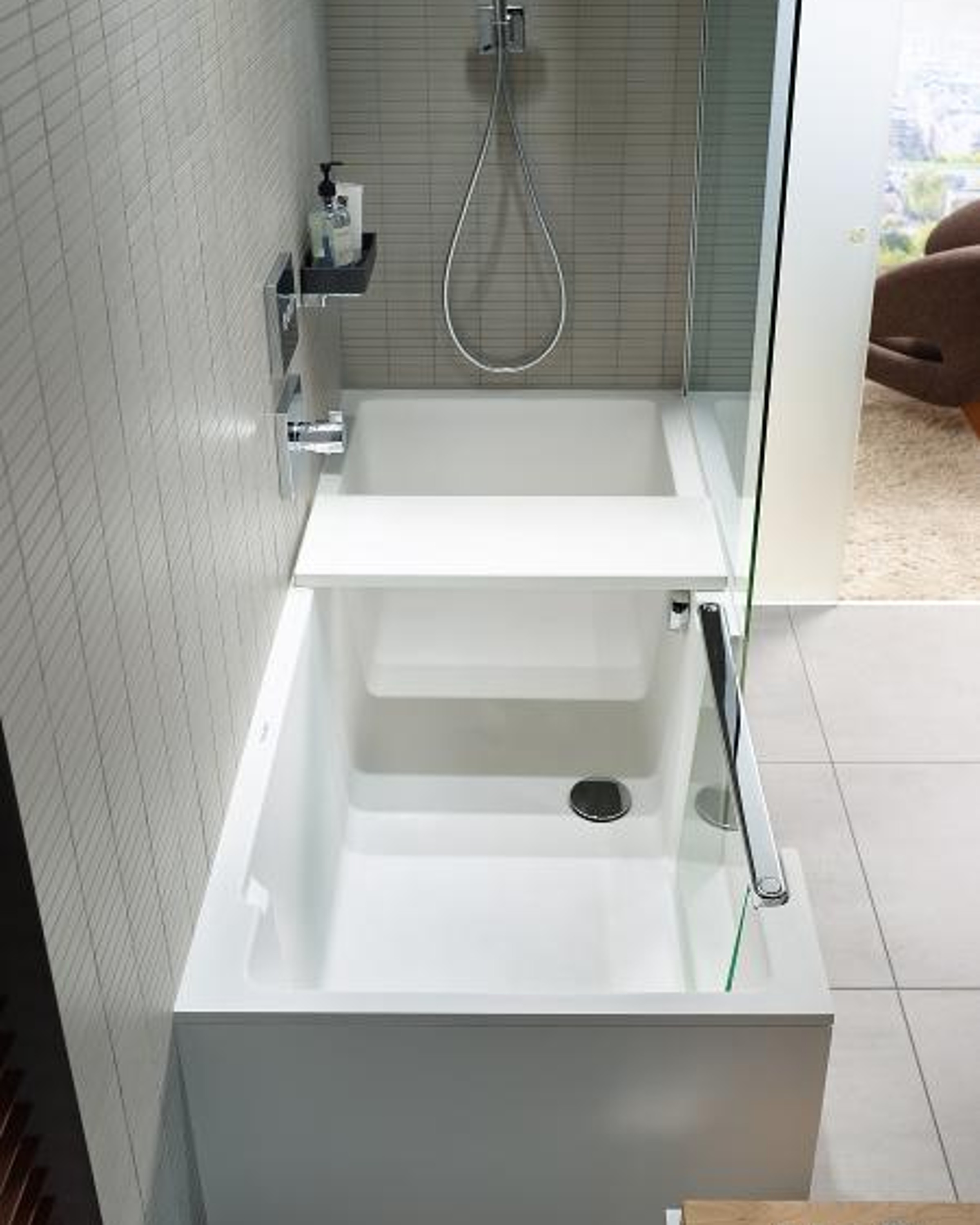Walk-in bathtub from above