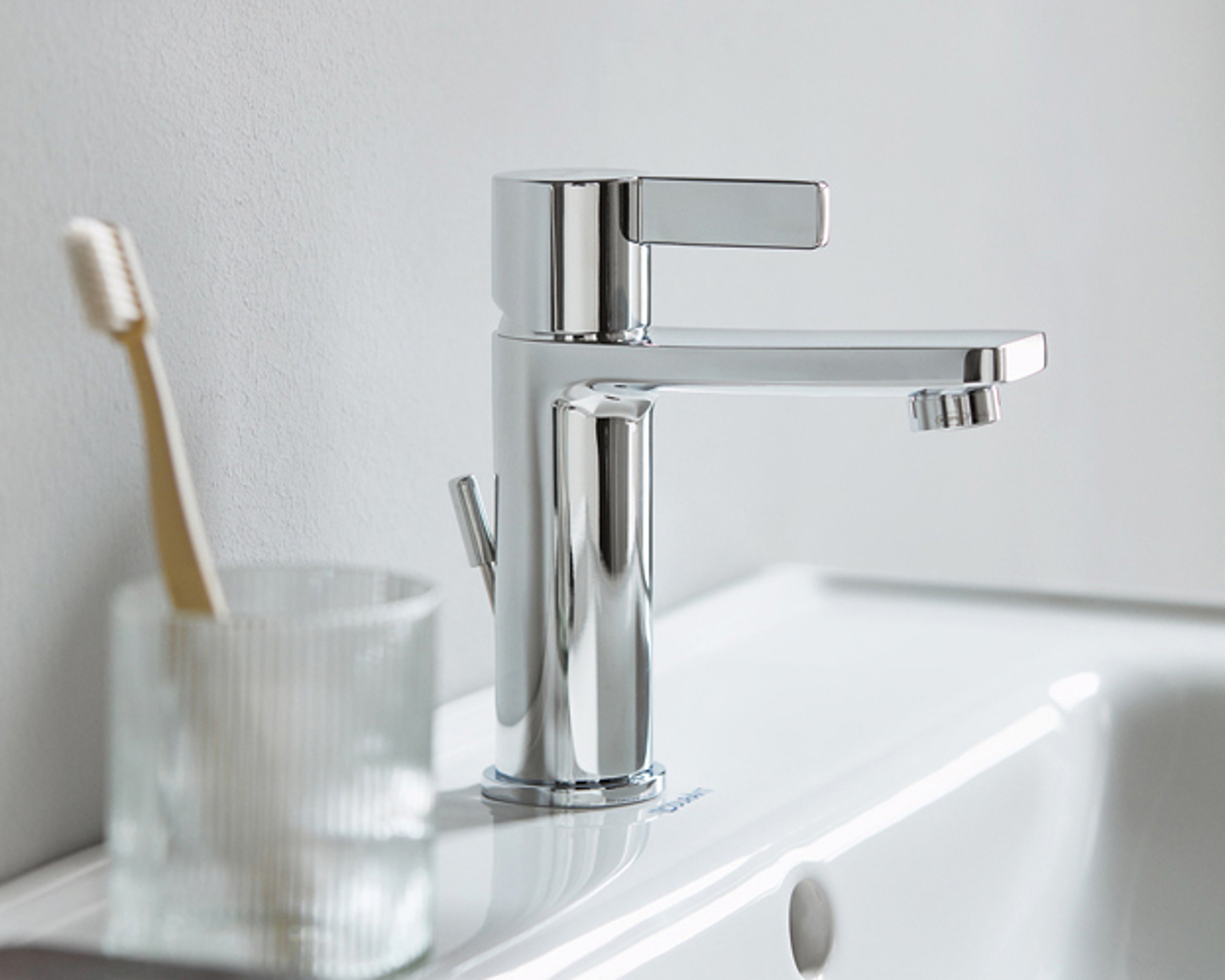 Einhebel-Waschtischmischer der Serie Duravit D-Neo in Chrom