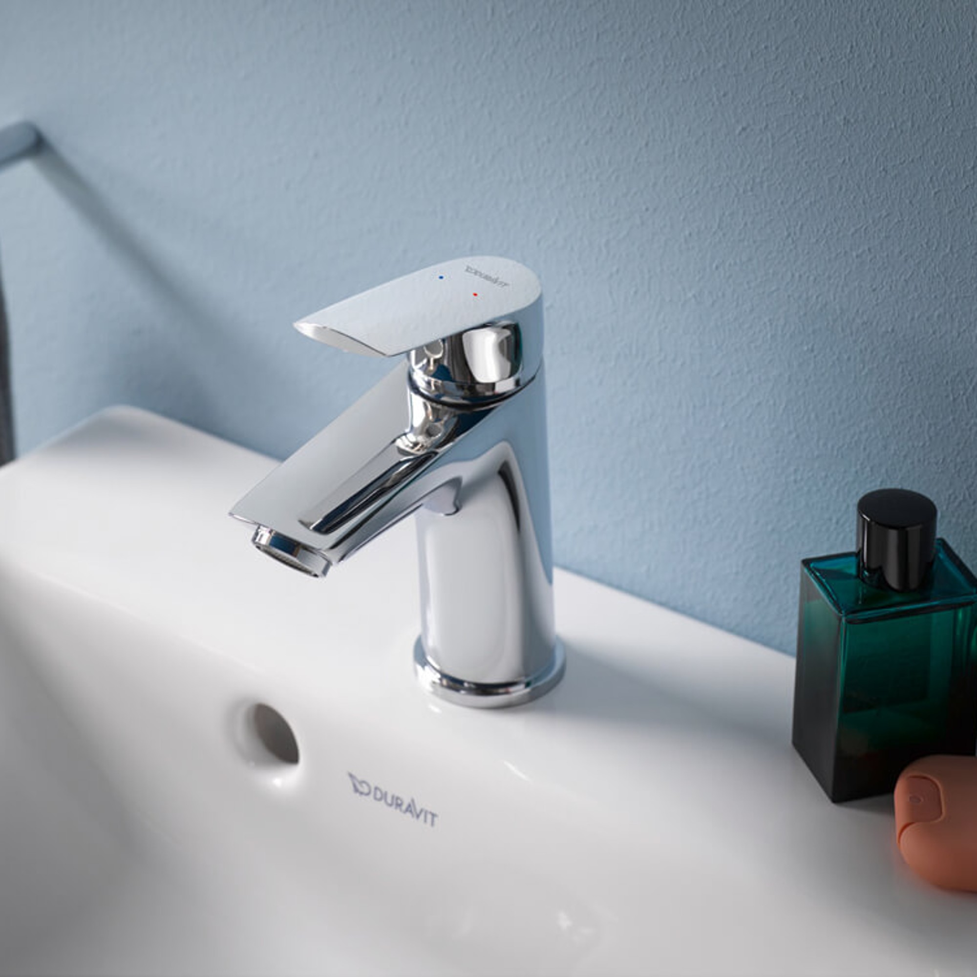 Duravit No.1  Wasserhahn auf Waschbecken