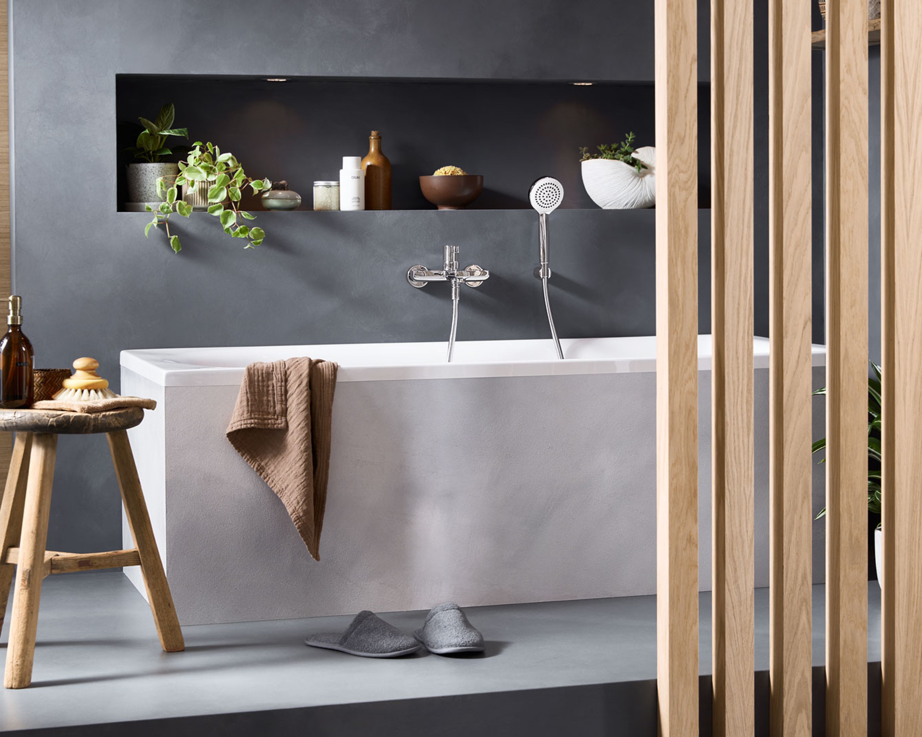 Badewanne der Serie Duravit D-Neo