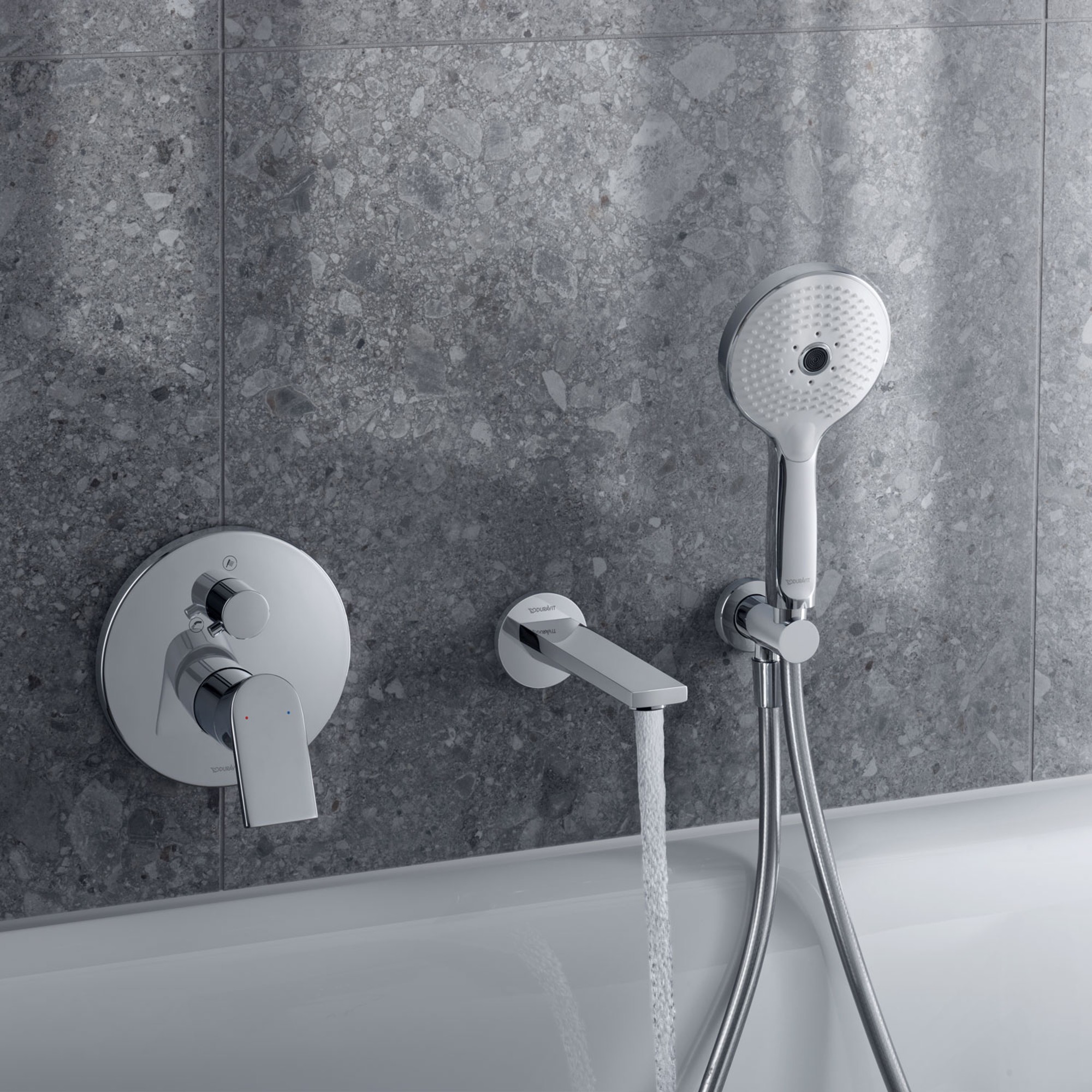 Tulum bath mixer taps in chrome