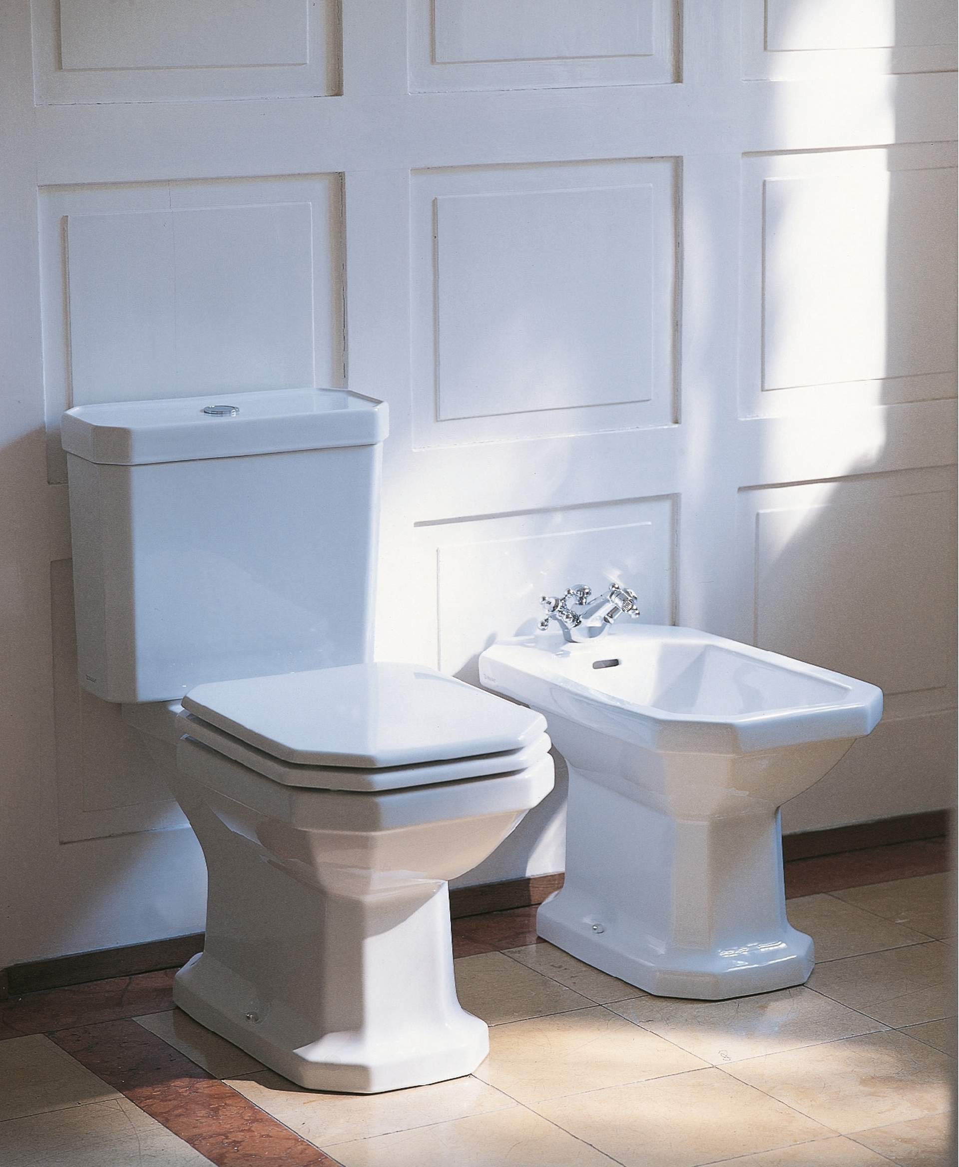 Duravit Toilette und Bidet Serie 1930