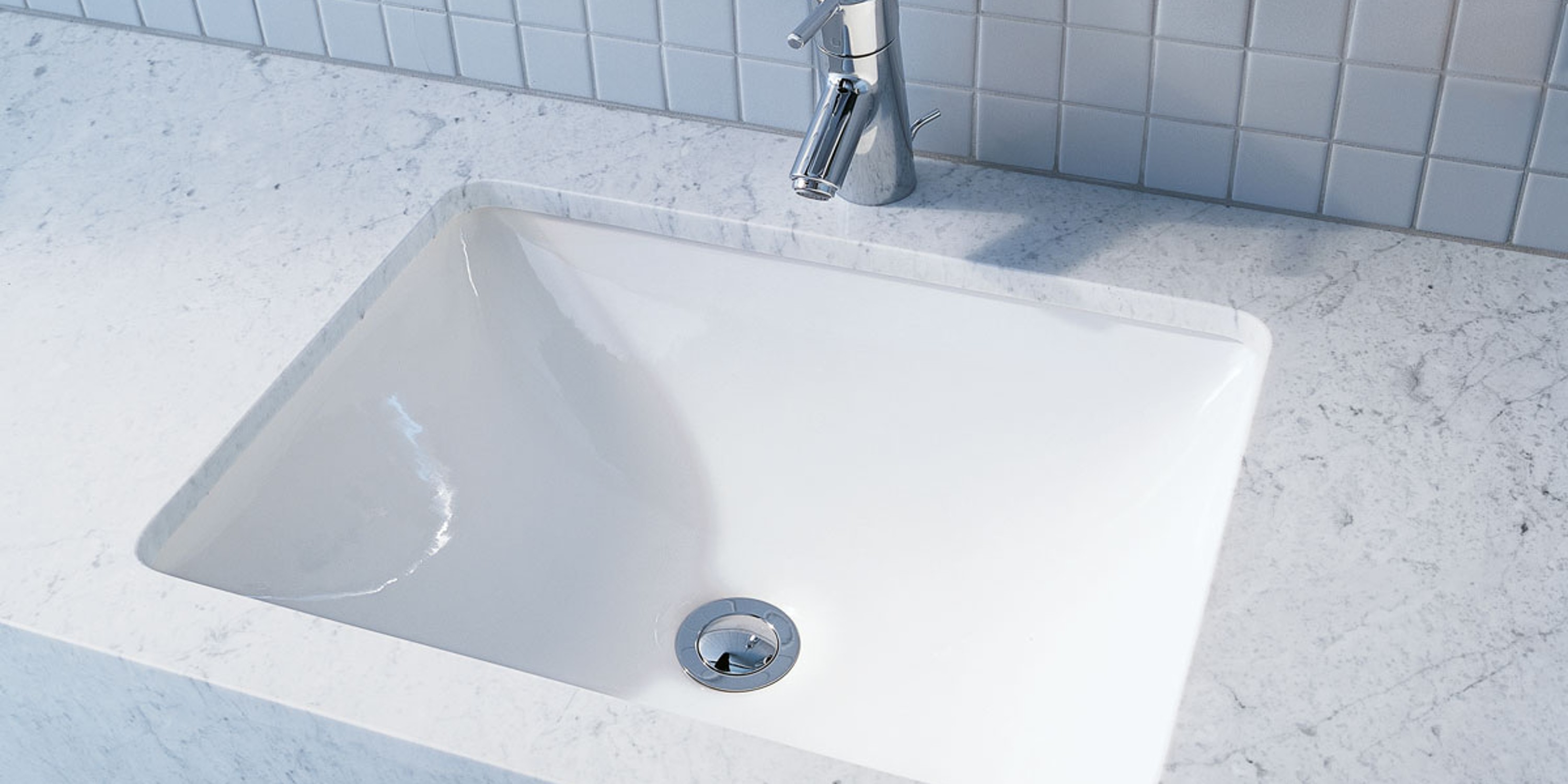 Friendly bathroom with ceramics from the Duravit Starck 3 series