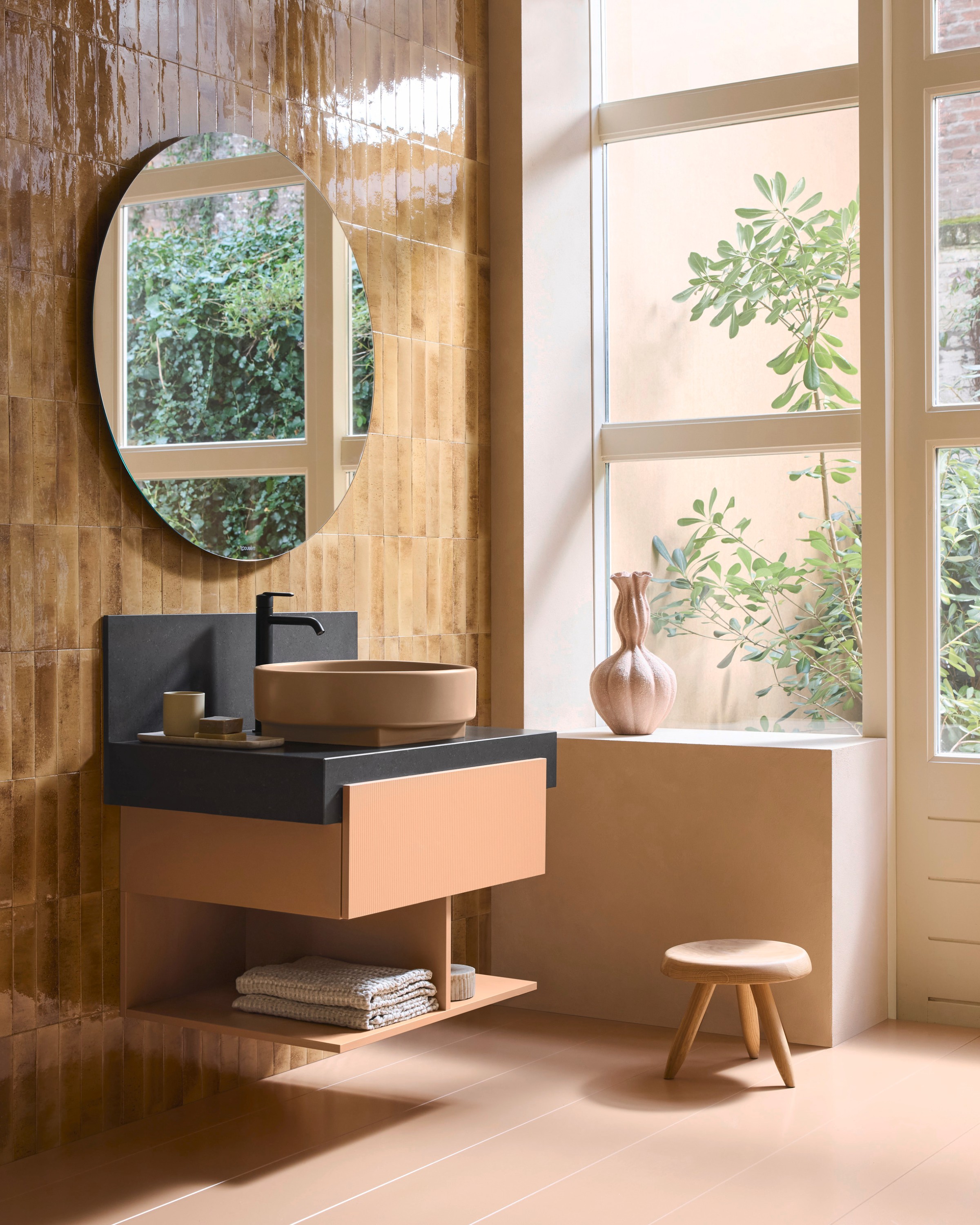 Sink from the Duravit Balcoon series in earth tones