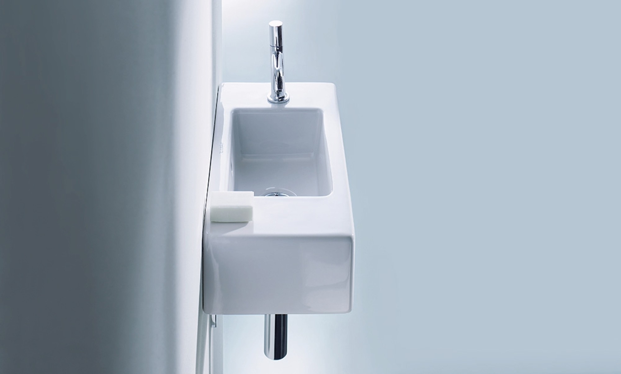 Sehr schmales Handwaschbecken