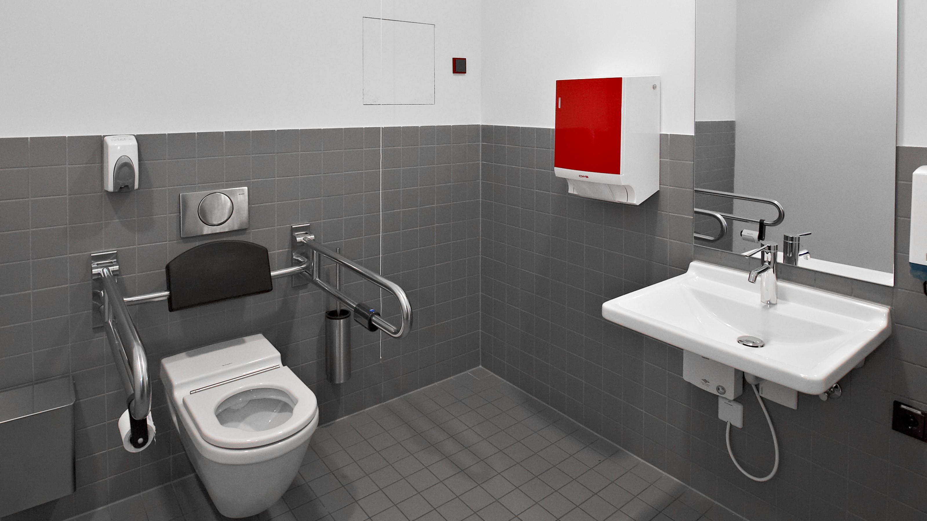Barrierefreies WC in der ADAC Zentrale