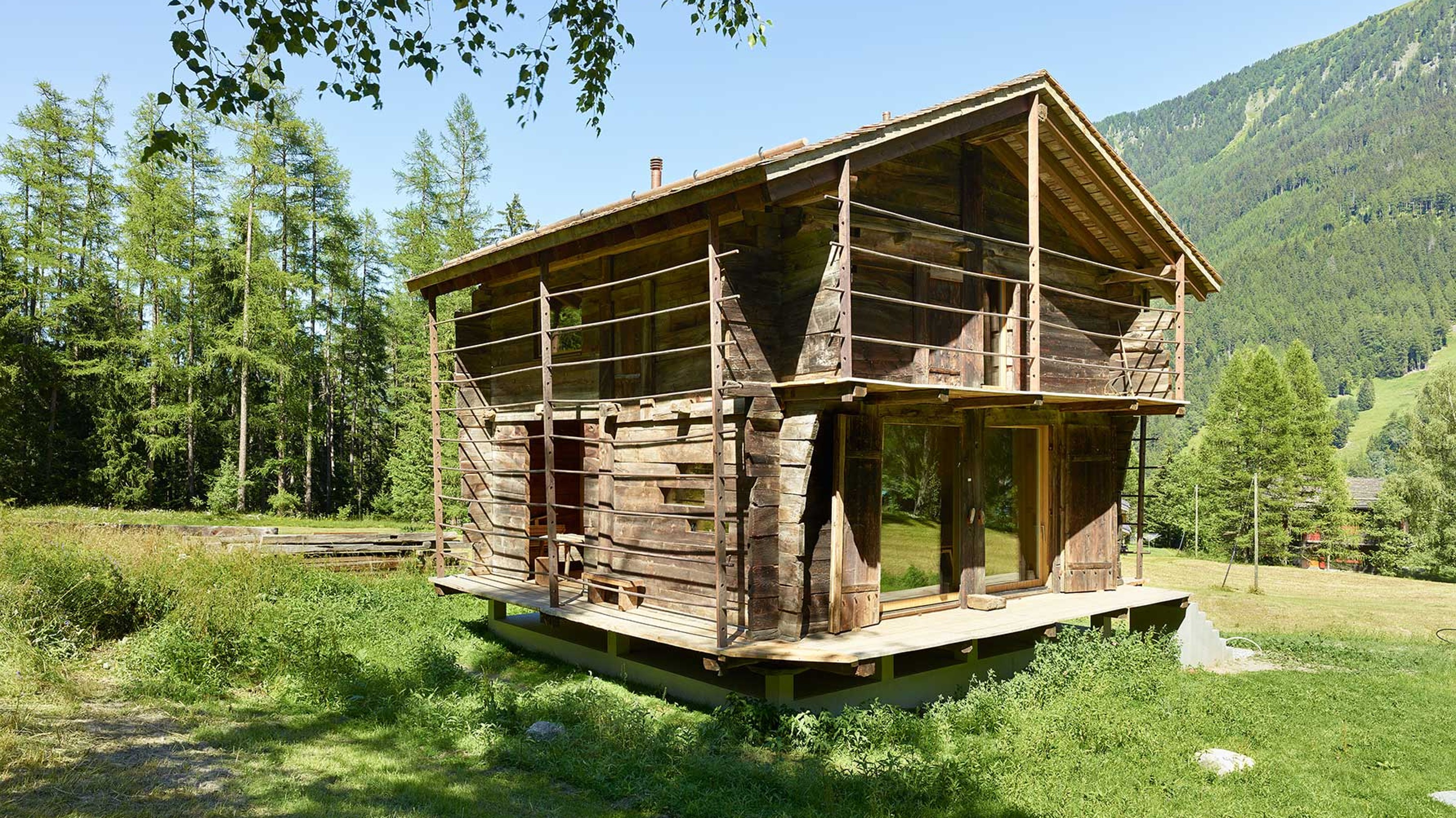 Chalet, exterior view of the building with landscape