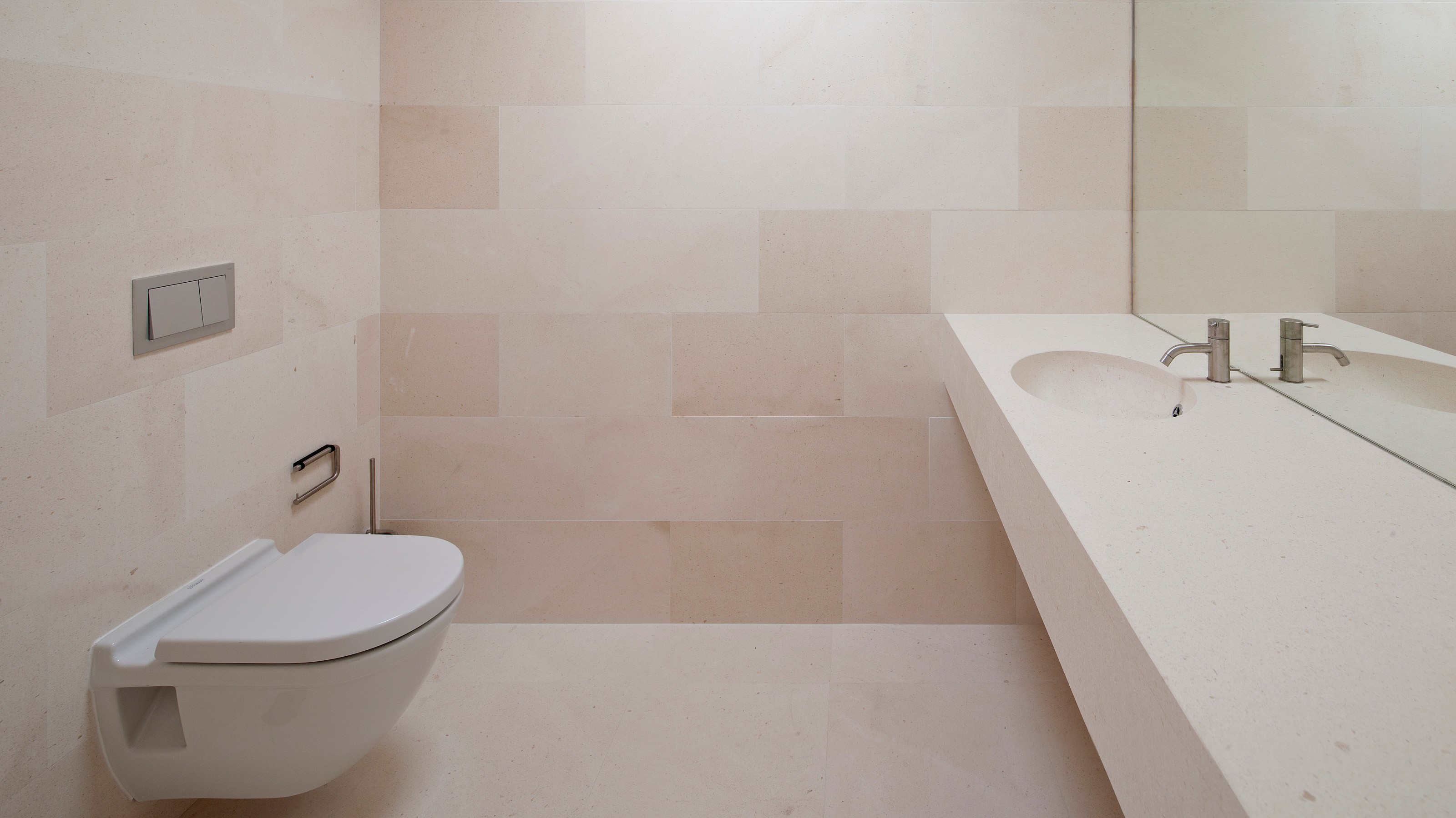 House of the Infinite, bathroom, toilet on the left, washbasin on the right