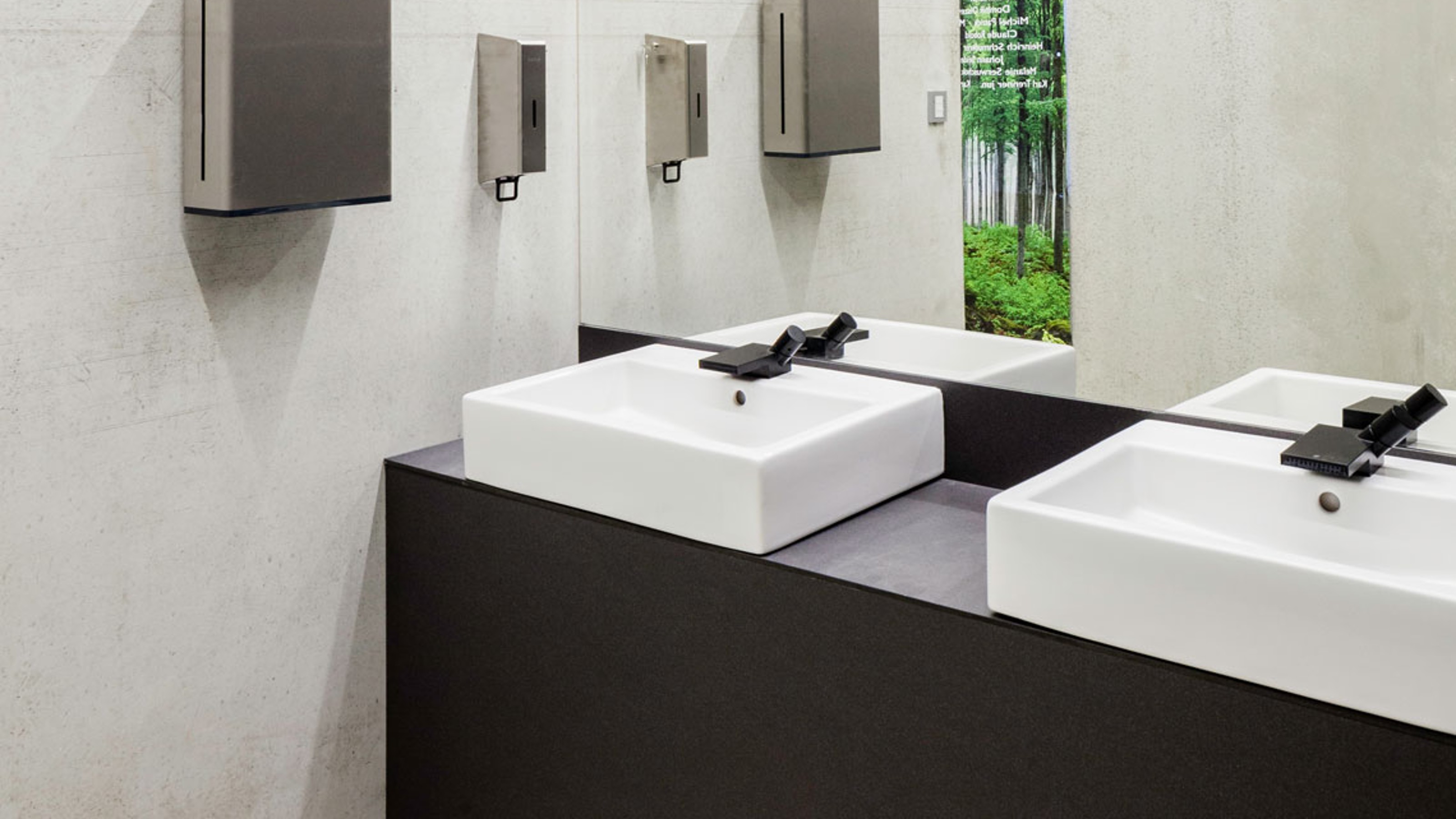 Blaibach Concert Hall, two washbasins in the public toilet