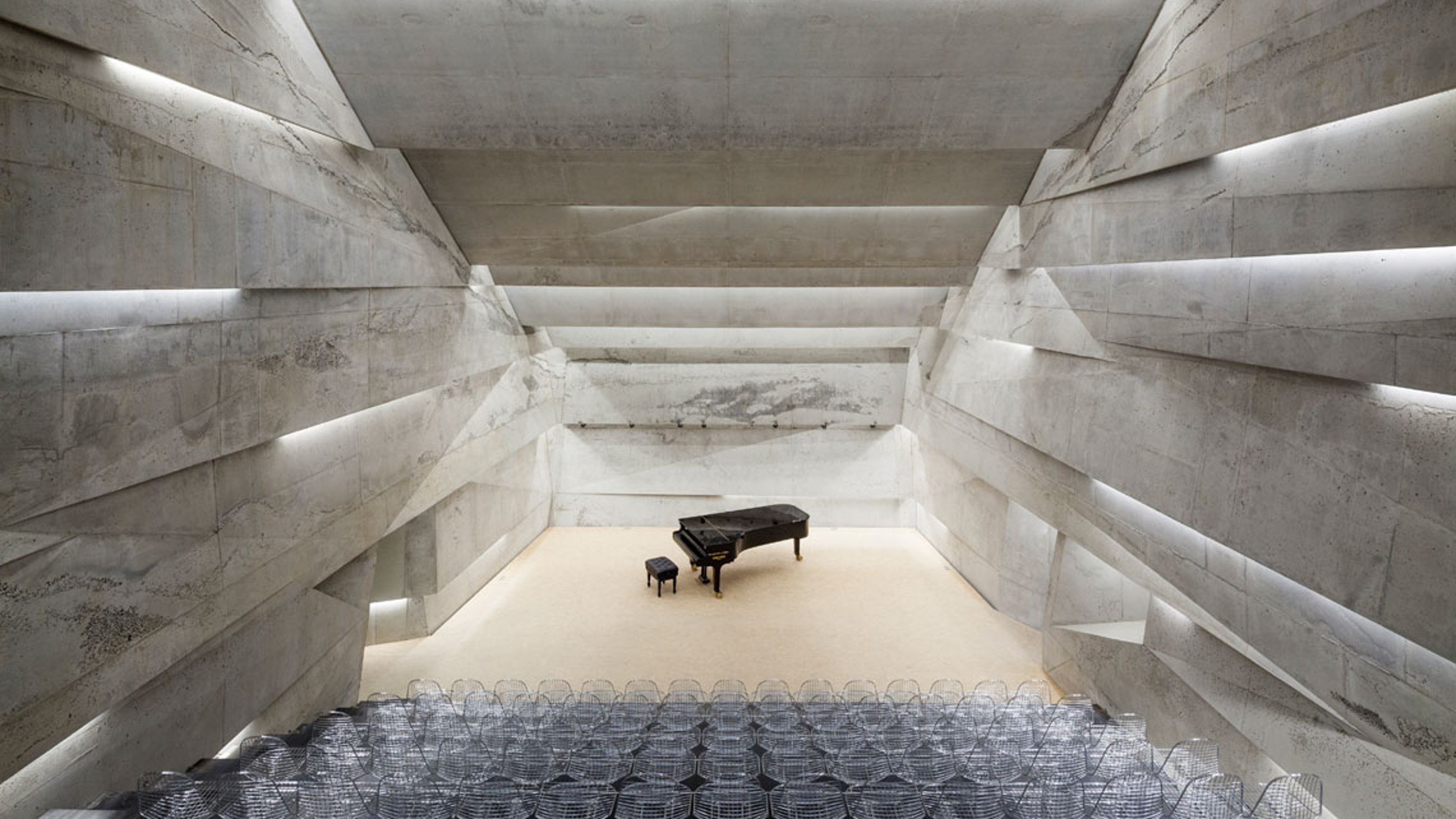 Blaibach Concert Hall, interior view of the concert hall, grand piano in the centre