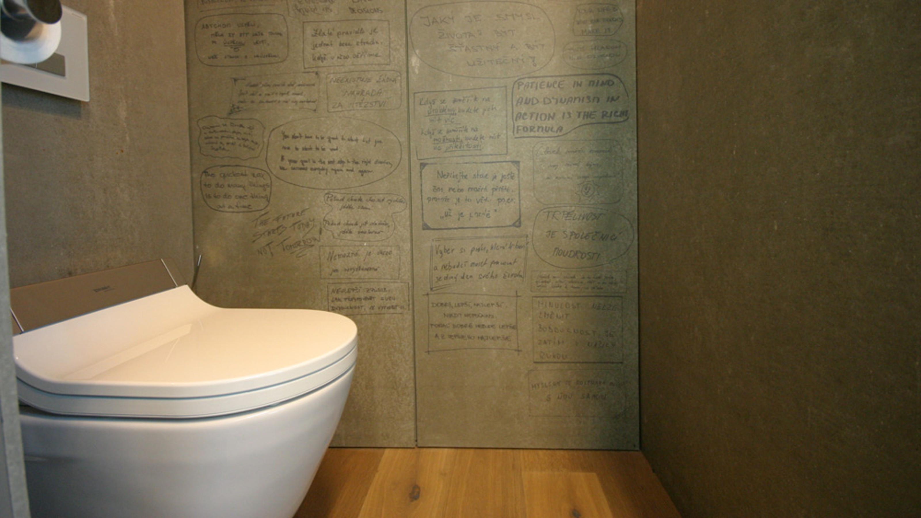 LIKO NOE, SensoWash toilet