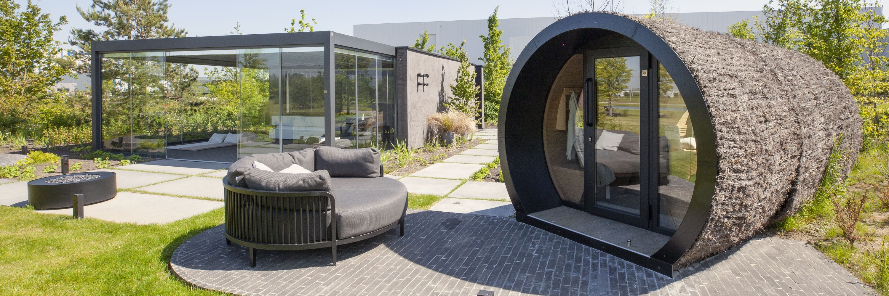 Wohngarten mit Wellnesseinrichtung in NOA. (Bildquelle: Duravit AG)