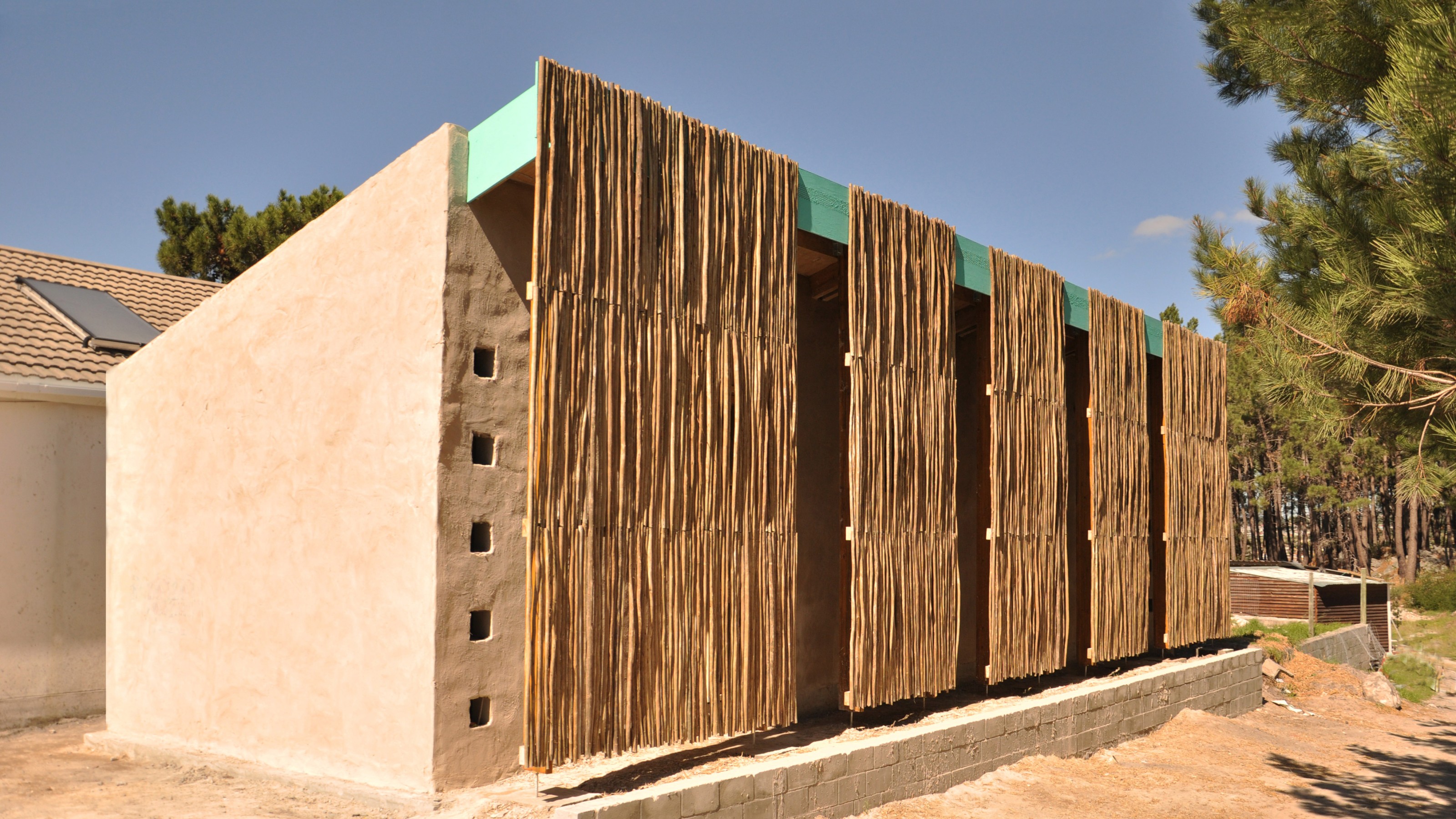 Ukuqala, exterior view of the building