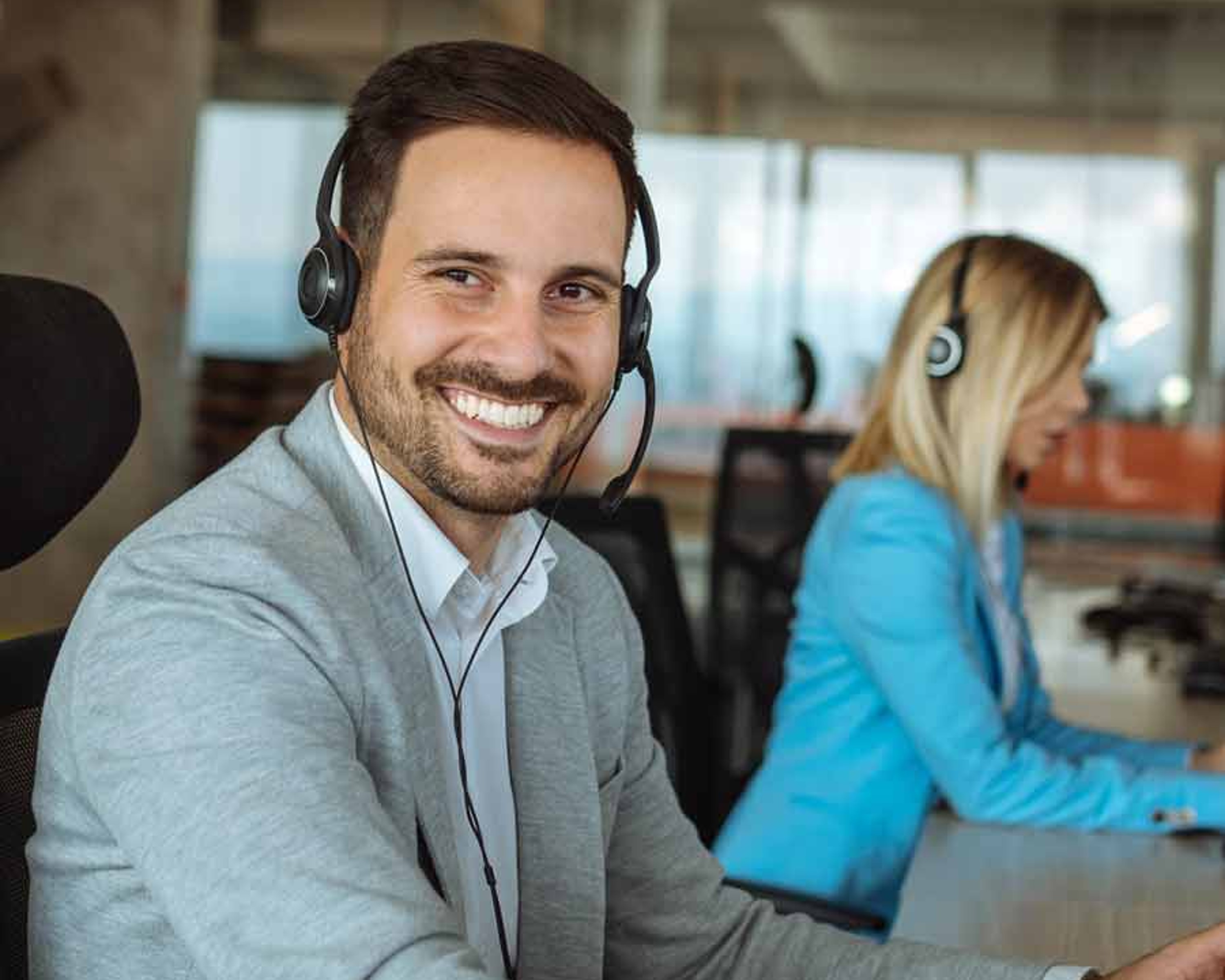 Servicepersonal im Callcenter