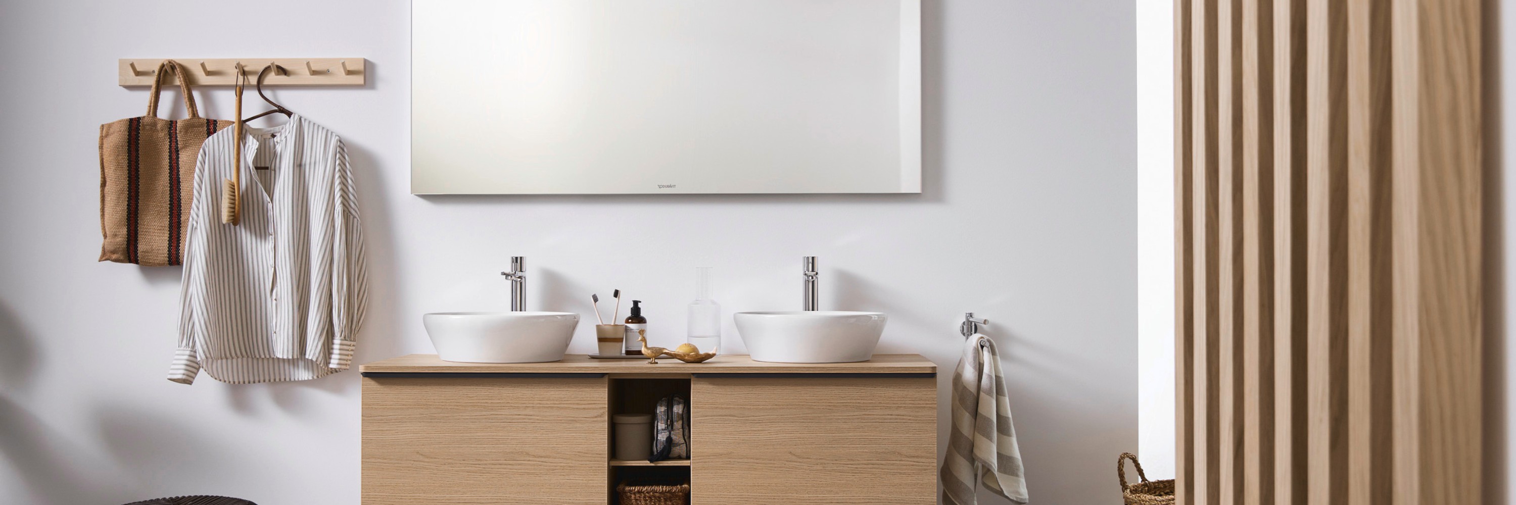 Gemütliches Badezimmer mit D-Neo Waschplatz