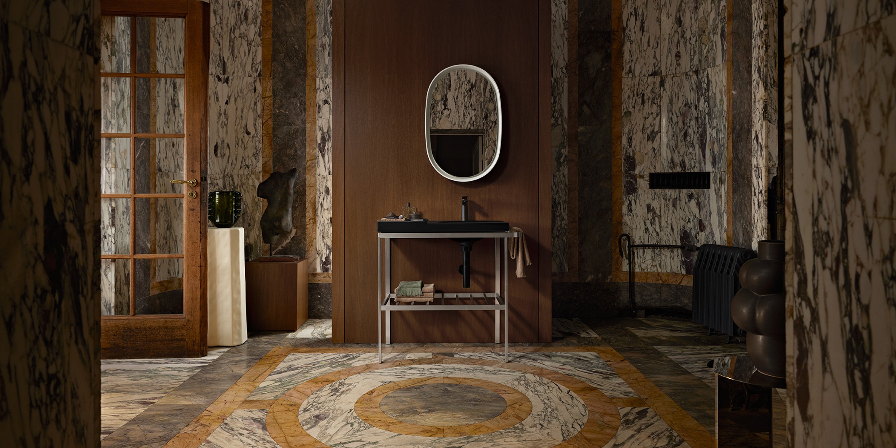 Washbasin area from the Duravit Aurena series, completely in black